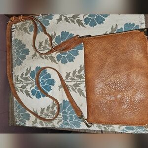 Urban Expresssions Crossbody Bag